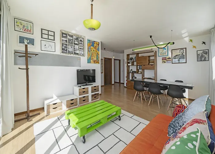 Rooftop - By Wehost アパート